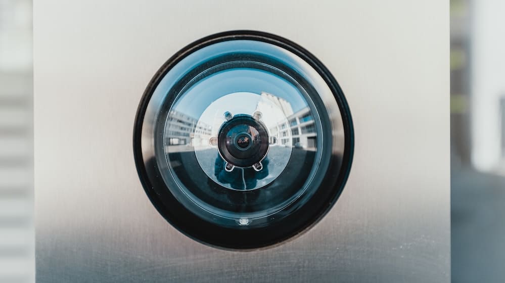 Afbeelding van een camerasysteem van een deurbel.